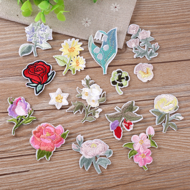 Exquisite Small Japanese Flowe - огляд і ціна Embroidery Tshirt