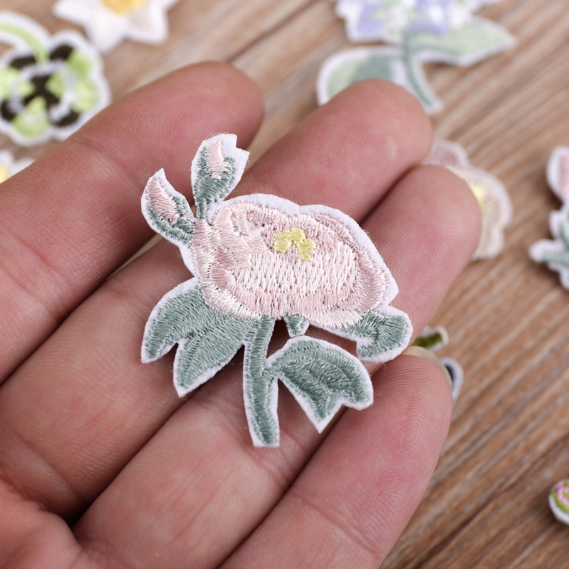Exquisite Small Japanese Flowe - огляд і ціна Embroidery Tshirt